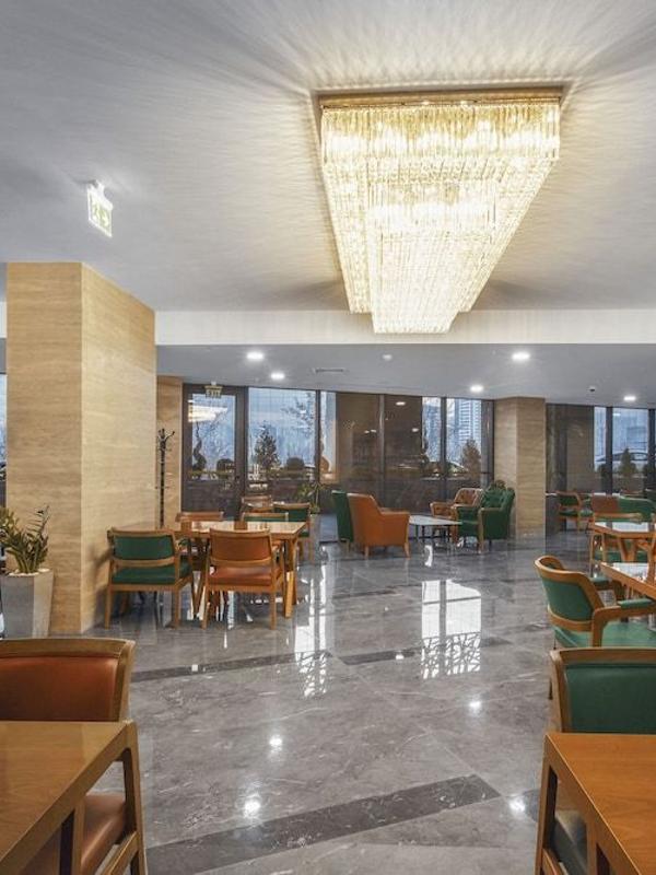 Royal Tulip Hotel & Casino Tbilisi