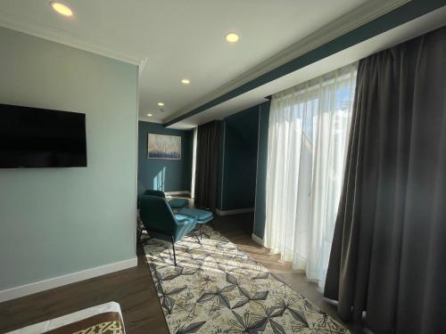 Grand Opera Hotel
