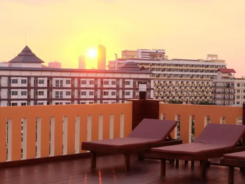 D Hotel