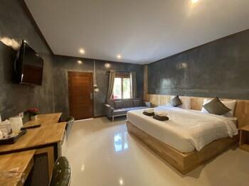 Paradise Land Resort