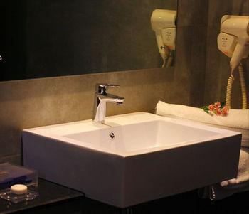 Best Western Elyon Colombo