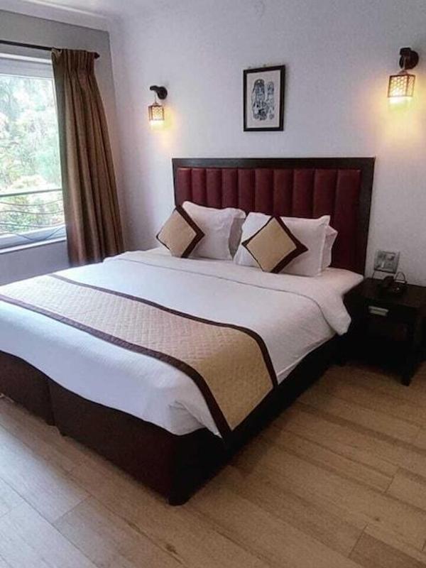 Candolim Suites