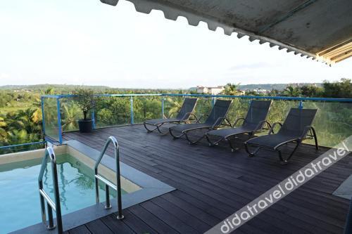 Candolim Suites