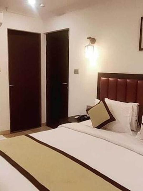 Candolim Suites