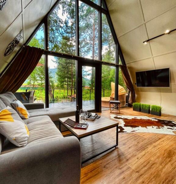 Geometrika lounge hotel