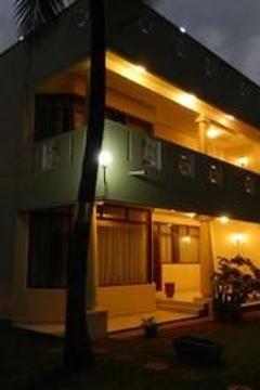 Отель Janishi Residencies Шри-Ланка, Негомбо, фото 1