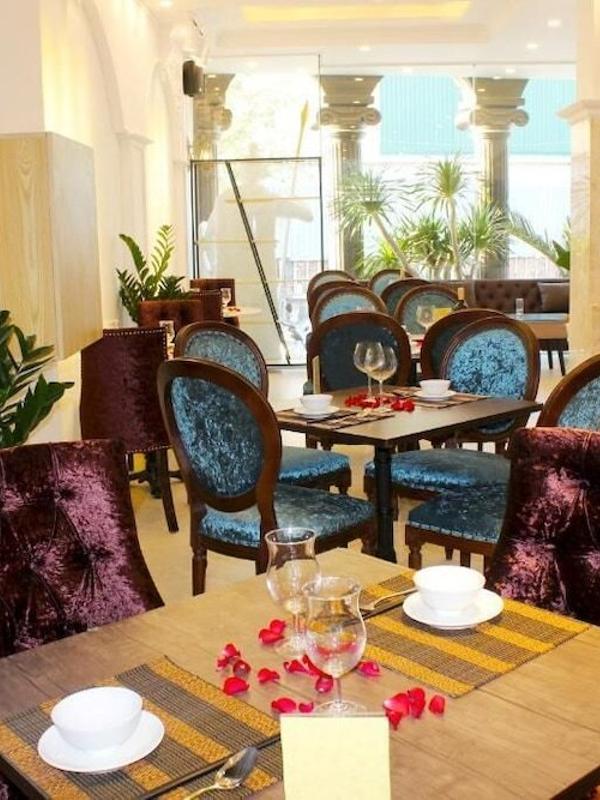 Emerald Ocean Hotel