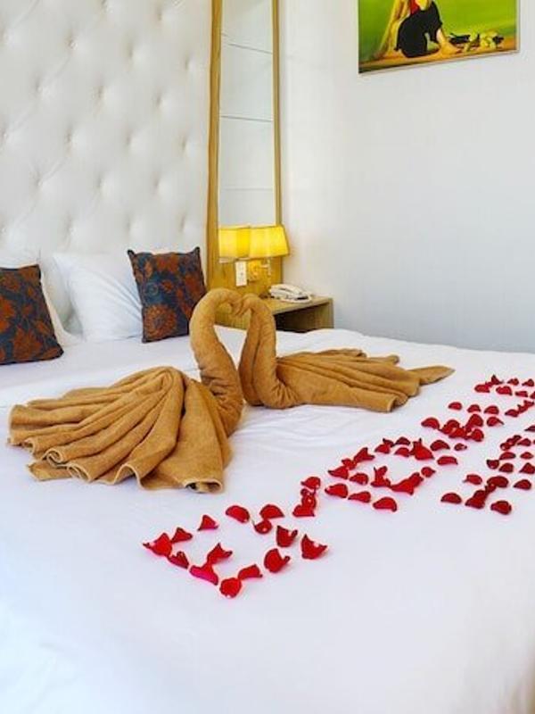 Emerald Ocean Hotel