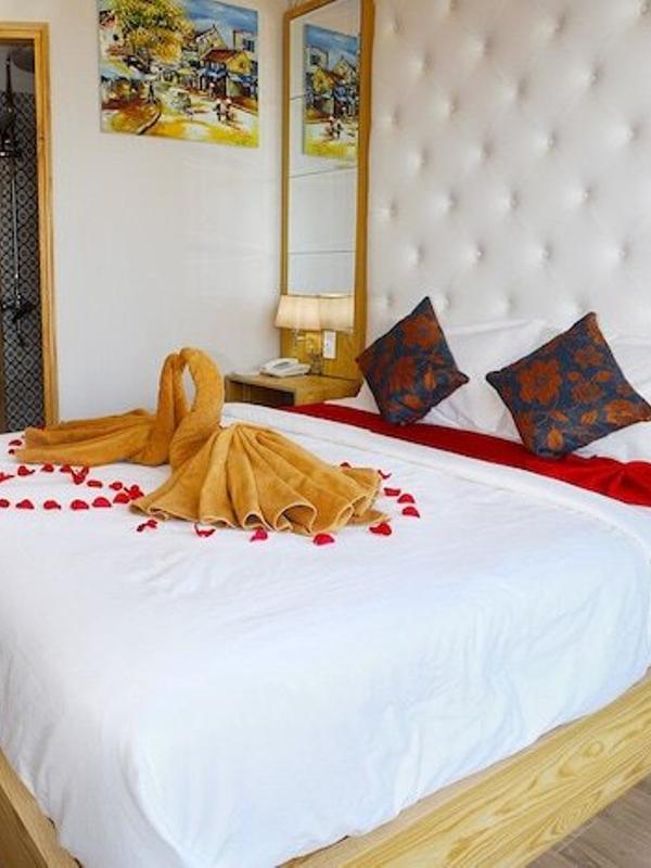 Emerald Ocean Hotel