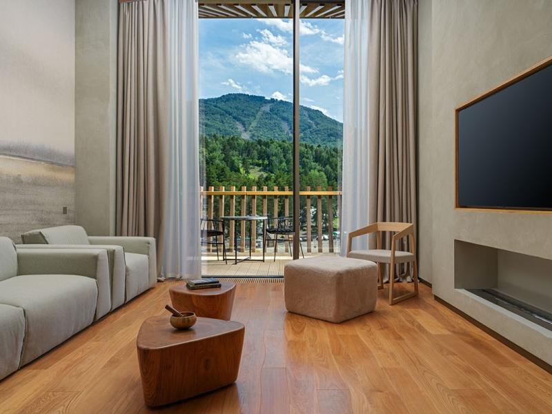 Всесезонный курорт Манжерок