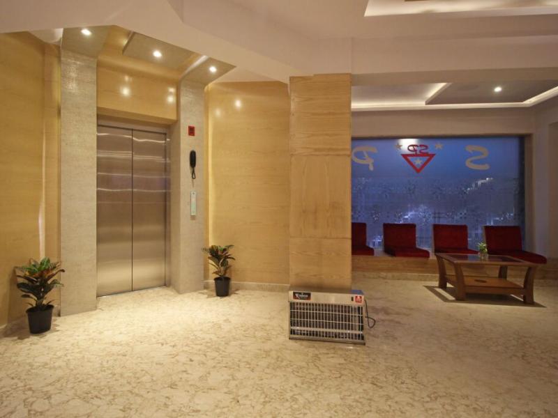 Hotel Shanti Plaza