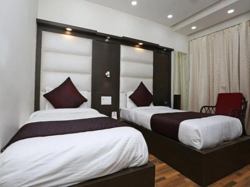 Hotel Diplomat