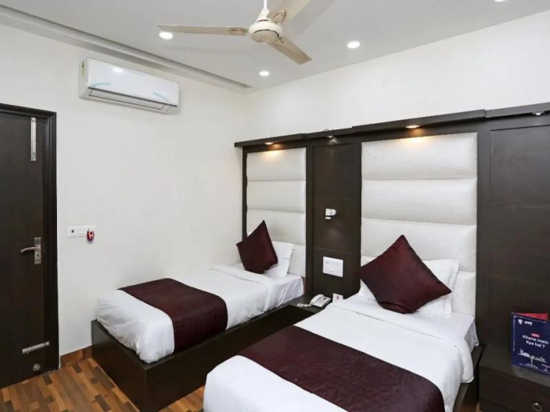 Hotel Diplomat