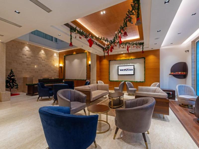 Hotel Saket 27