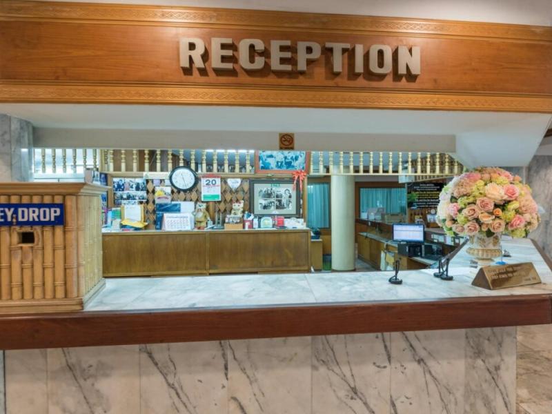 Nana Hotel