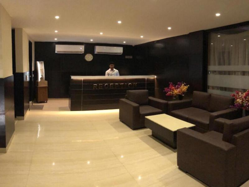 Solitaire Hotel