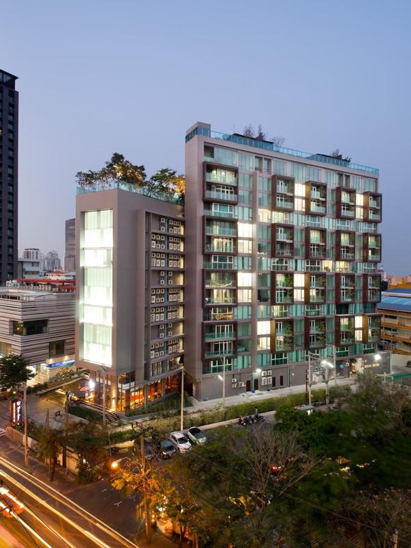 Civic Horizon Hotel & Residence