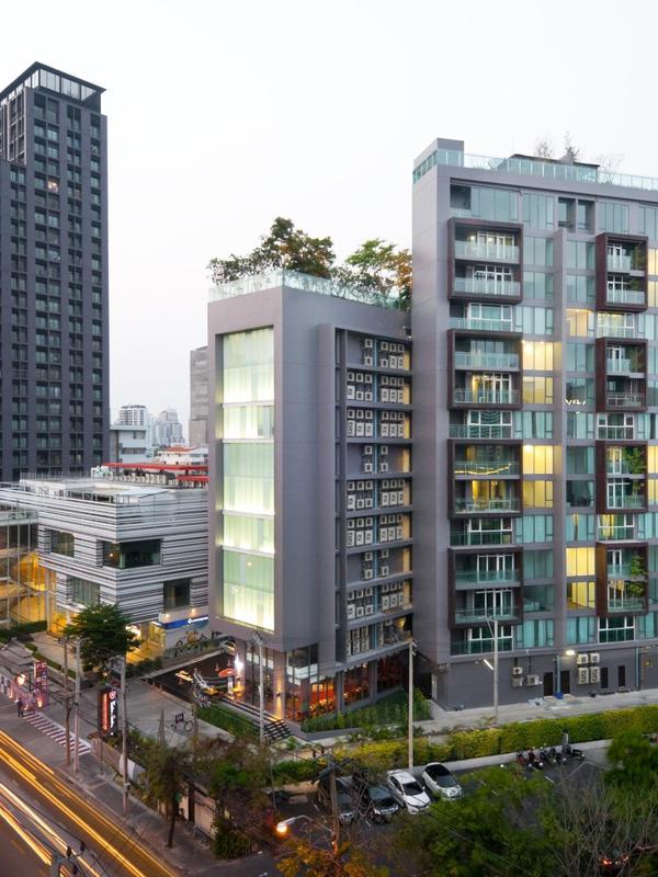 Civic Horizon Hotel & Residence