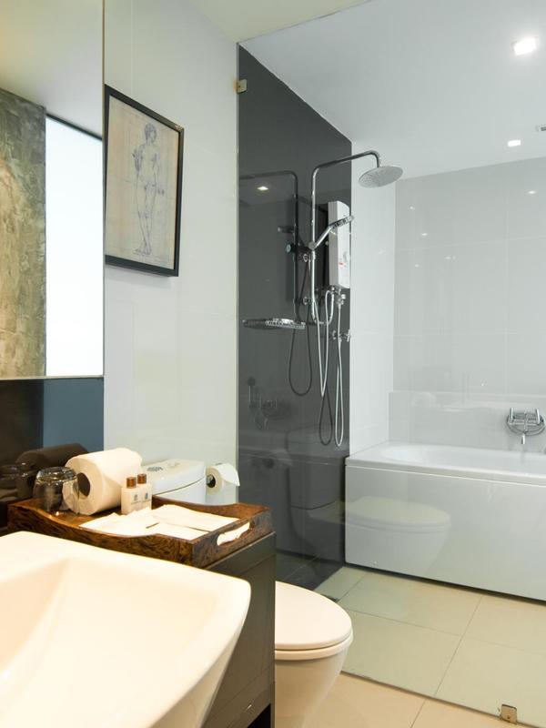 Civic Horizon Hotel & Residence