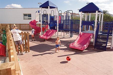 FERGUS Style Bahamas