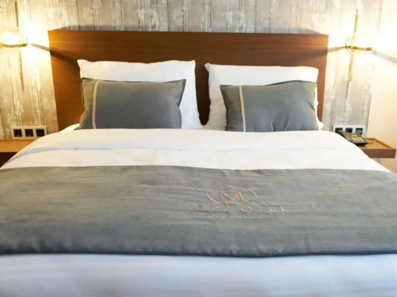 Mira Otel