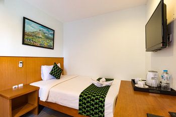 Отель Hadi Poetra Hotel Индонезия, Кута, фото 22