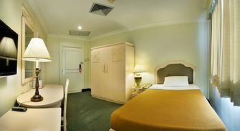 Royal Rattanakosin Hotel
