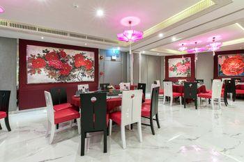 Royal Rattanakosin Hotel