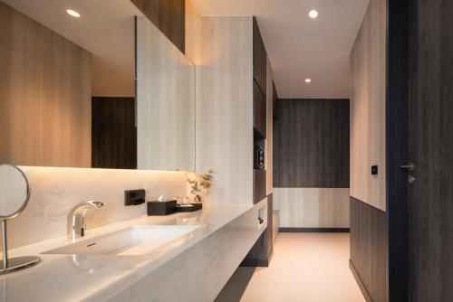 Ramada Plaza by Wyndham Bangkok Sukhumvit 48