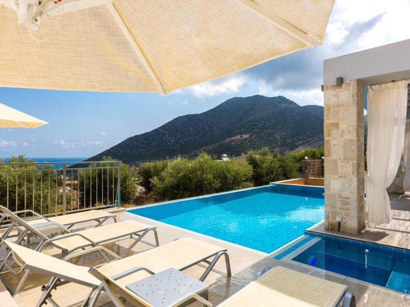 Filion Suites Resort & Spa