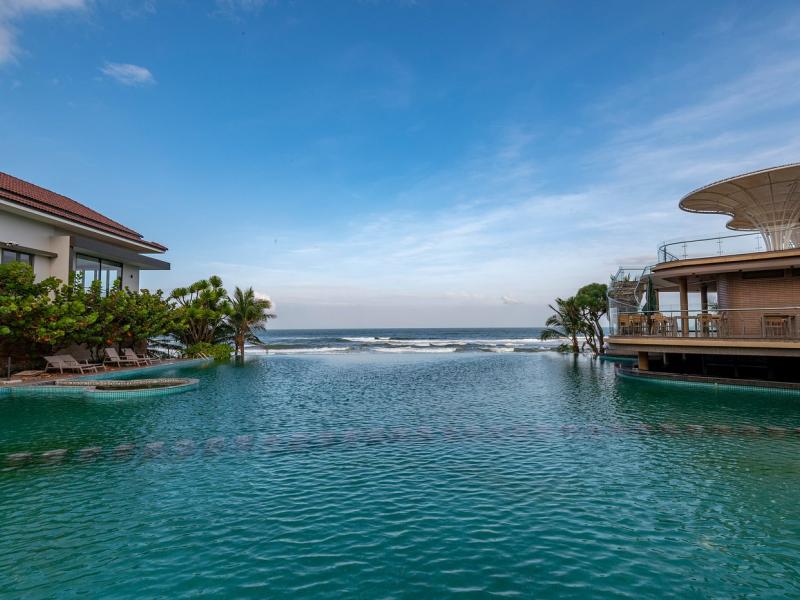 KOI Resort & Residence Da Nang