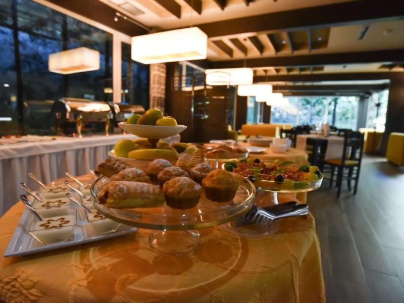 Sokrat Hotel