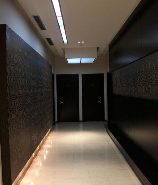 MonarC Hotel