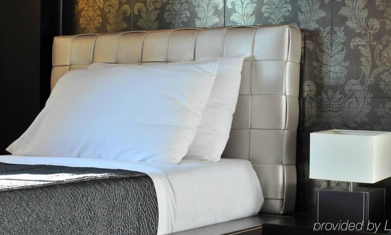 MonarC Hotel