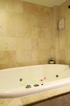 Отель Club Bali Family Suites at Legian Beach Индонезия, Кута, фото 30