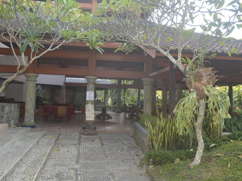 Puri Padi Hotel