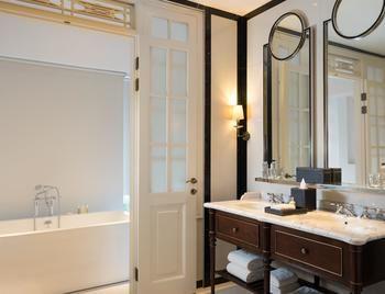 The Hermitage, a Tribute Portfolio Hotel, Jakarta