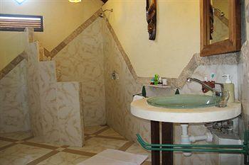 Hotel Uyah Amed & Spa Resort
