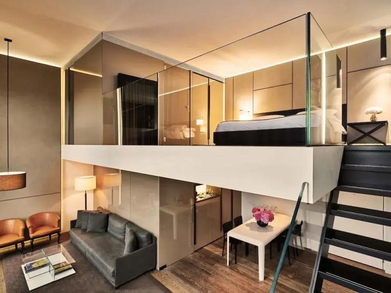 Luxury inn