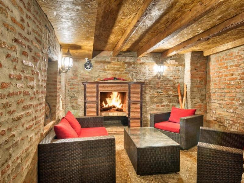 Q&B Hotel