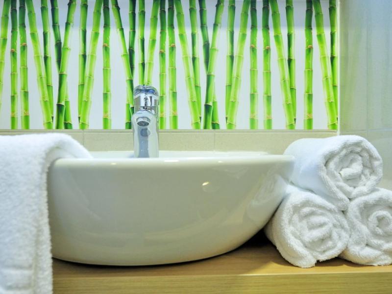 Rebro Hotel