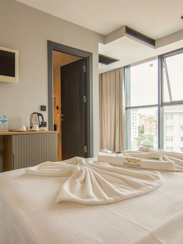 Sherlock Homes Hotels