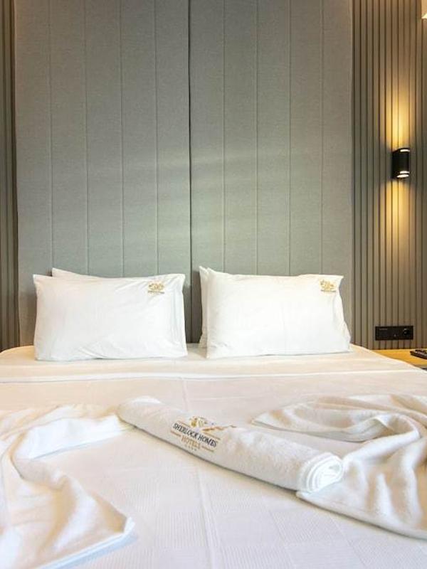 Sherlock Homes Hotels
