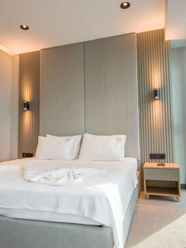 Sherlock Homes Hotels