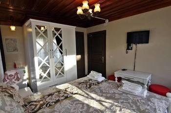 Kadikoy White House