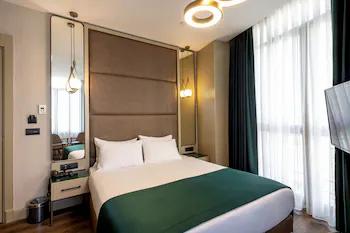 The Nest Hotel