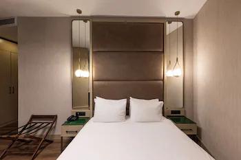 The Nest Hotel