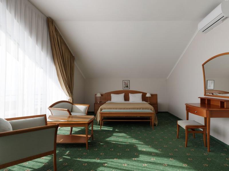 Престиж Отель (Просвещения 163)