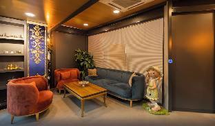 Viv City Hotel