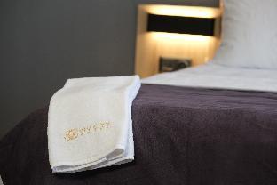 Viv City Hotel